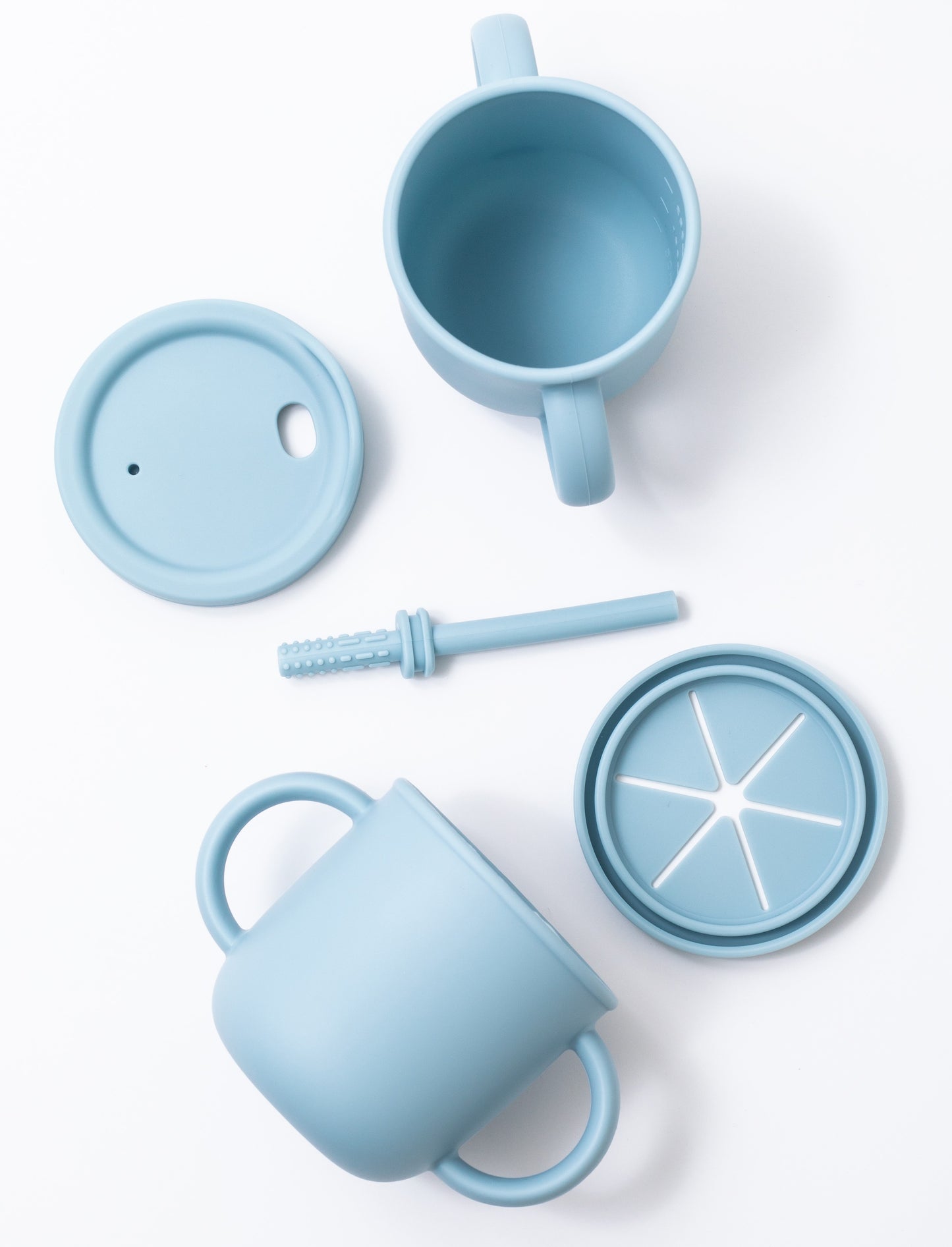 siliocn sippy cup and snack cup in blue color
