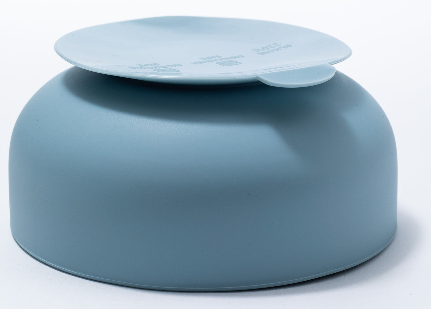 silicon round bowl in blue color for babies