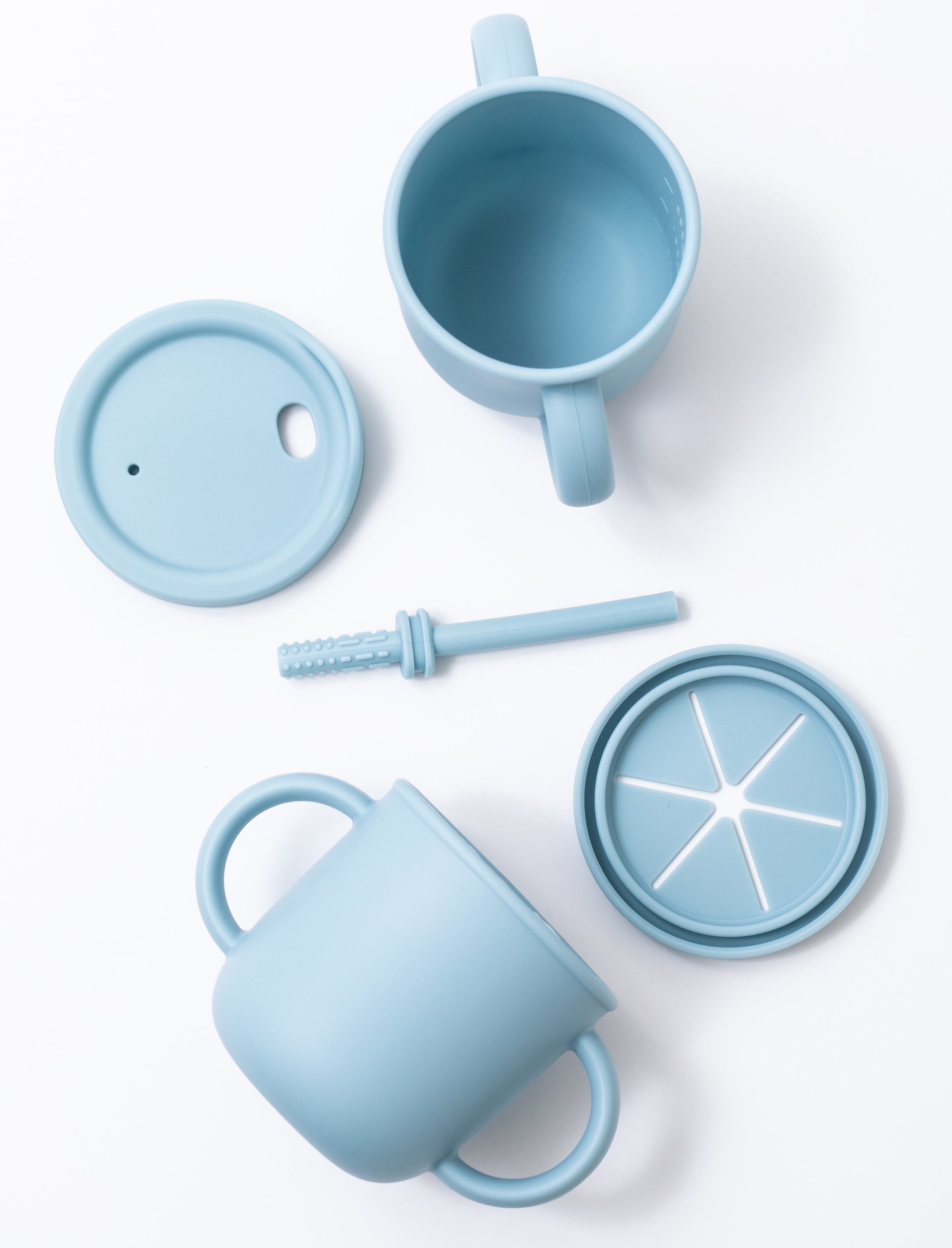 siliocn sippy cup and snack cup in blue color