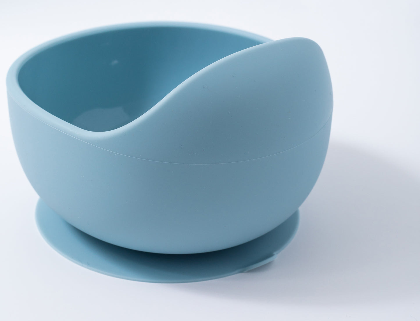 silicon weaning bowl in blue color