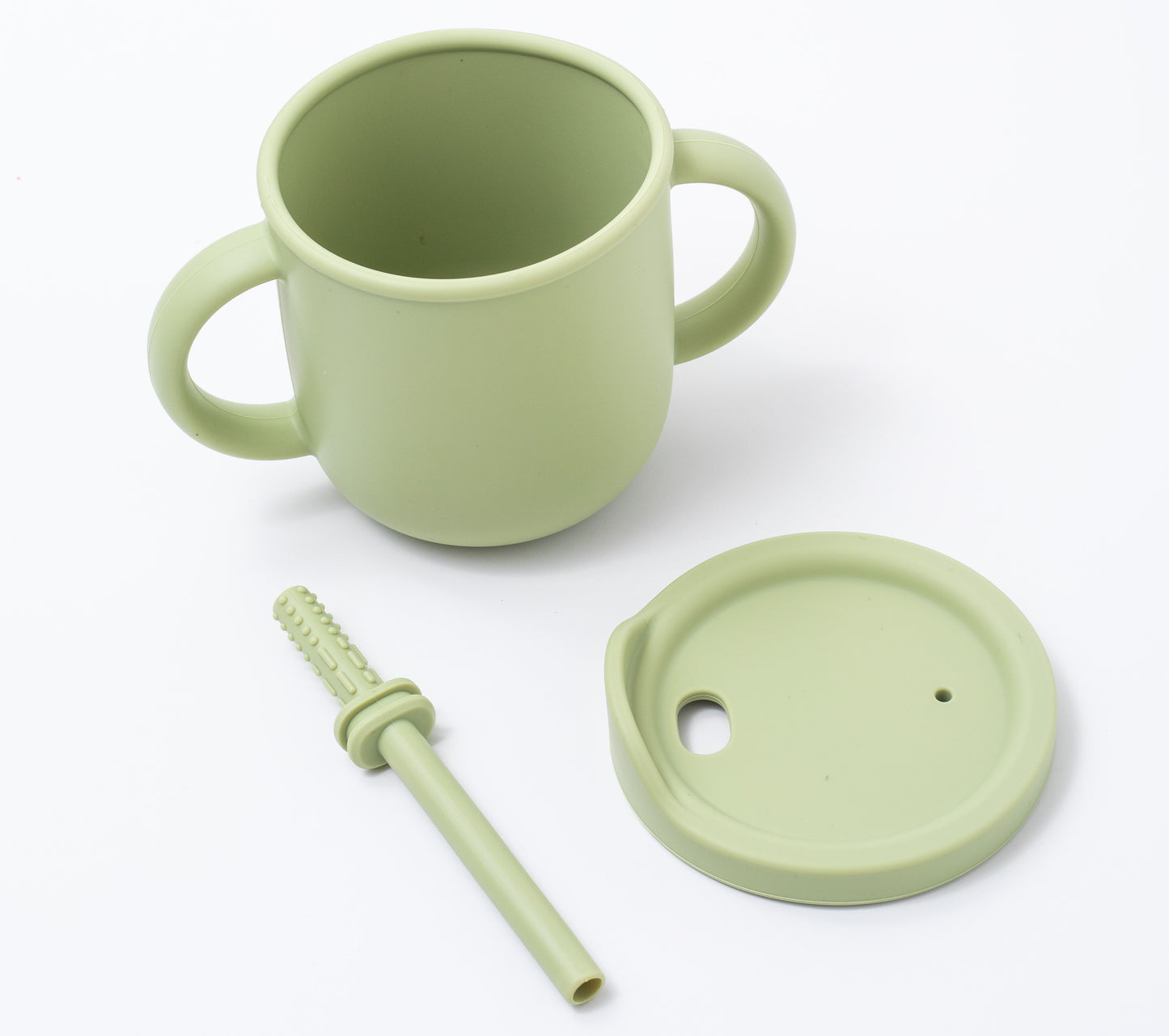 silicon sippy cup with straw and lid in green color