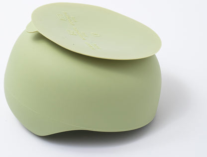 silicon weaning bowl in green color